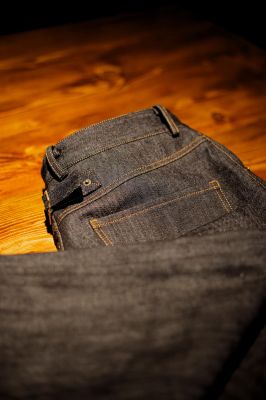 Bộ Denim black 16oz từ TRAVALI