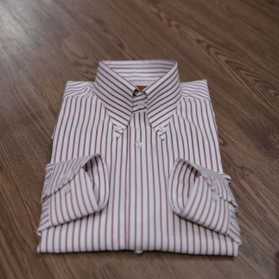 Sơ Mi TRAVALI sọc dọc burgundy‑white